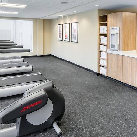 Towneplace Suites By Marriott Kansas City Airport Buitenkant foto