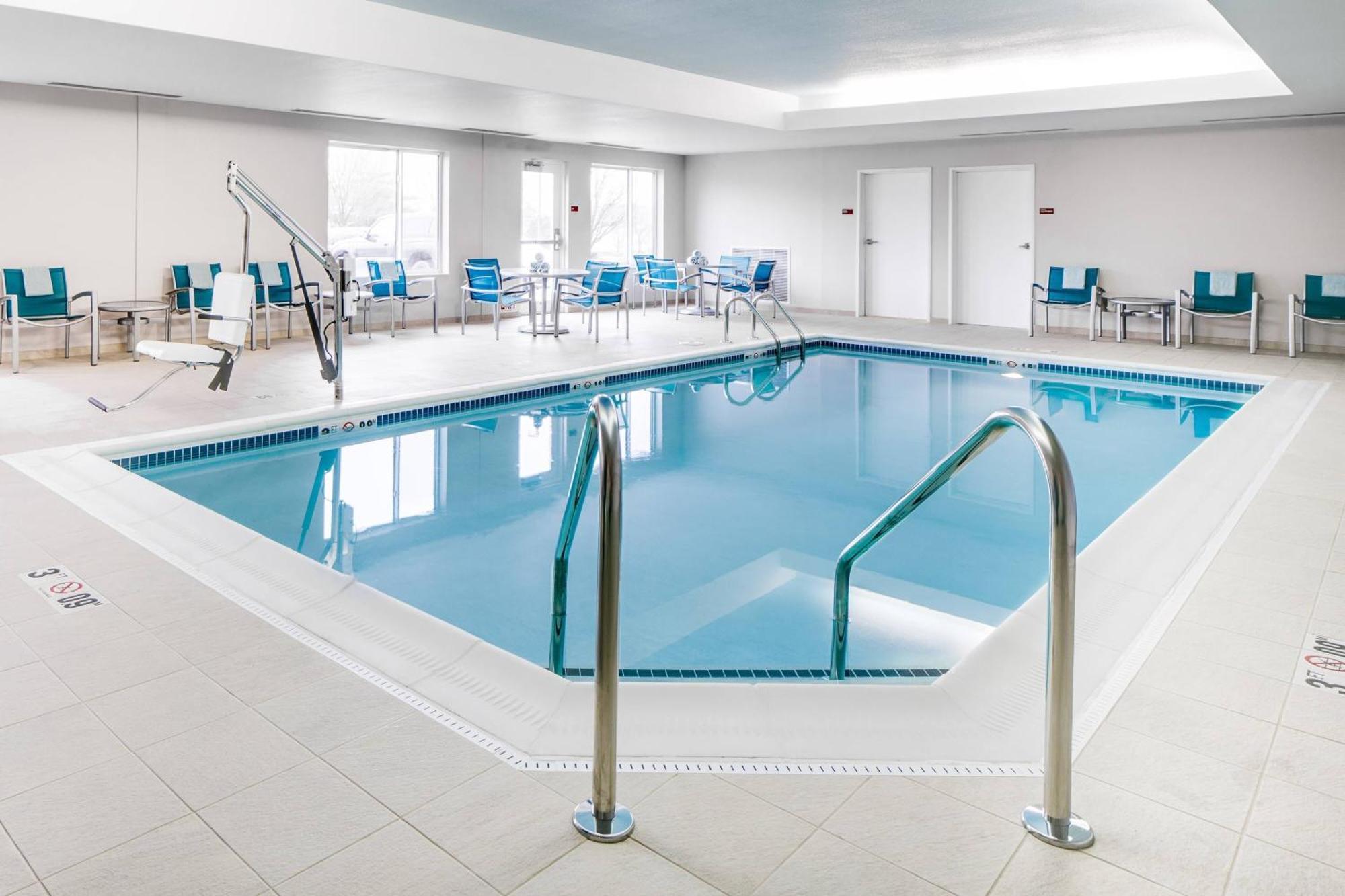 Towneplace Suites By Marriott Kansas City Airport Buitenkant foto