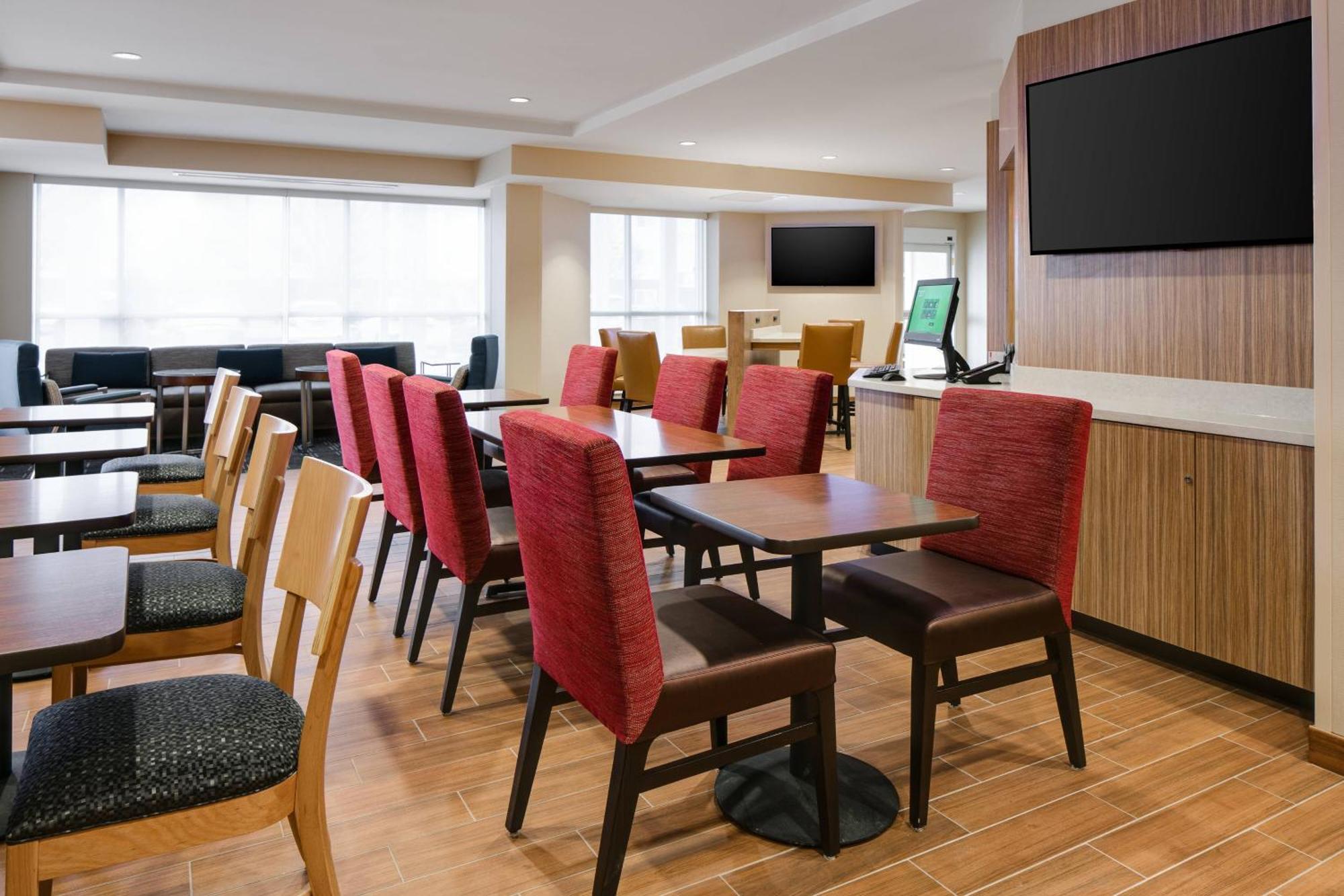 Towneplace Suites By Marriott Kansas City Airport Buitenkant foto