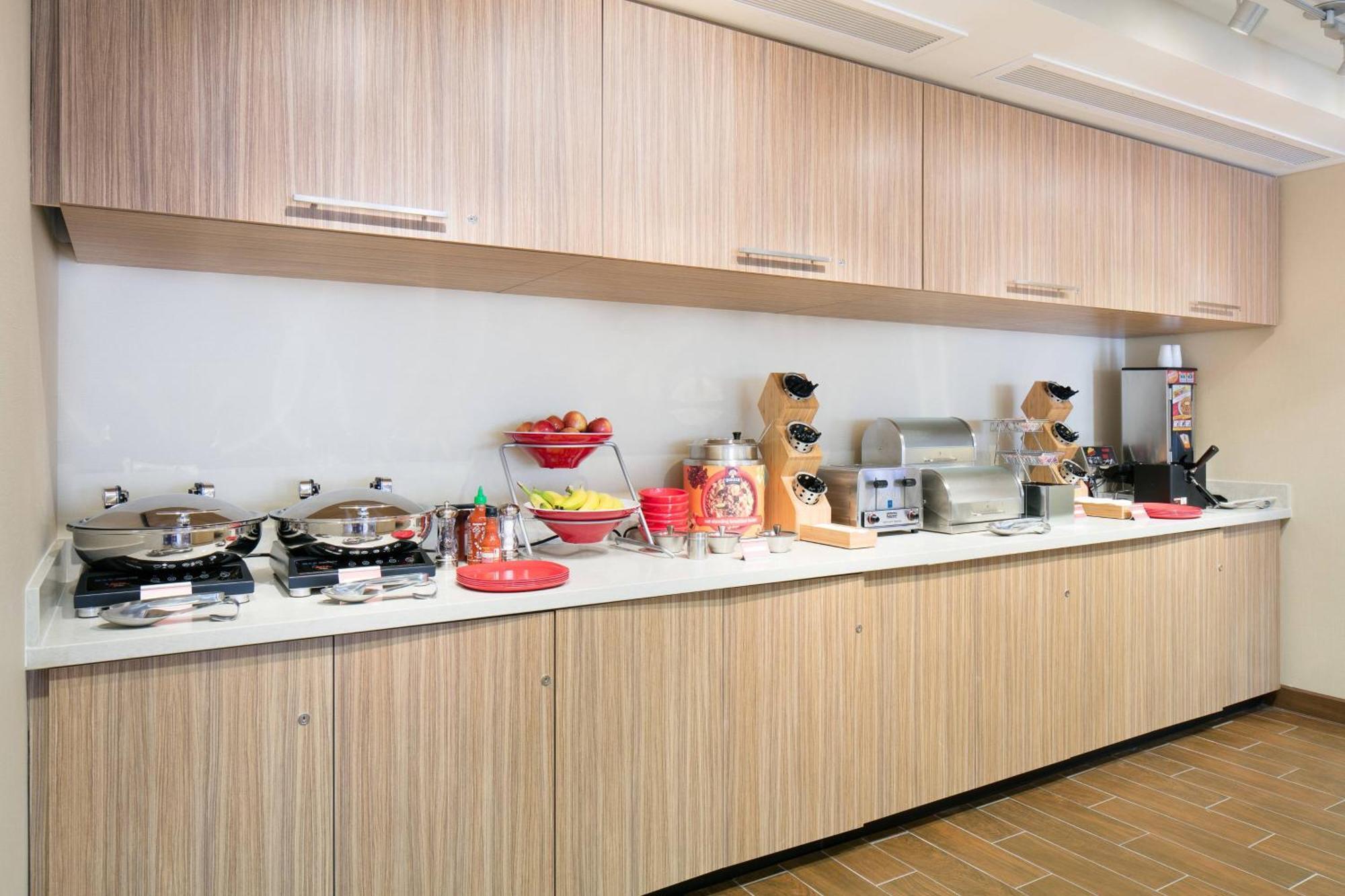 Towneplace Suites By Marriott Kansas City Airport Buitenkant foto