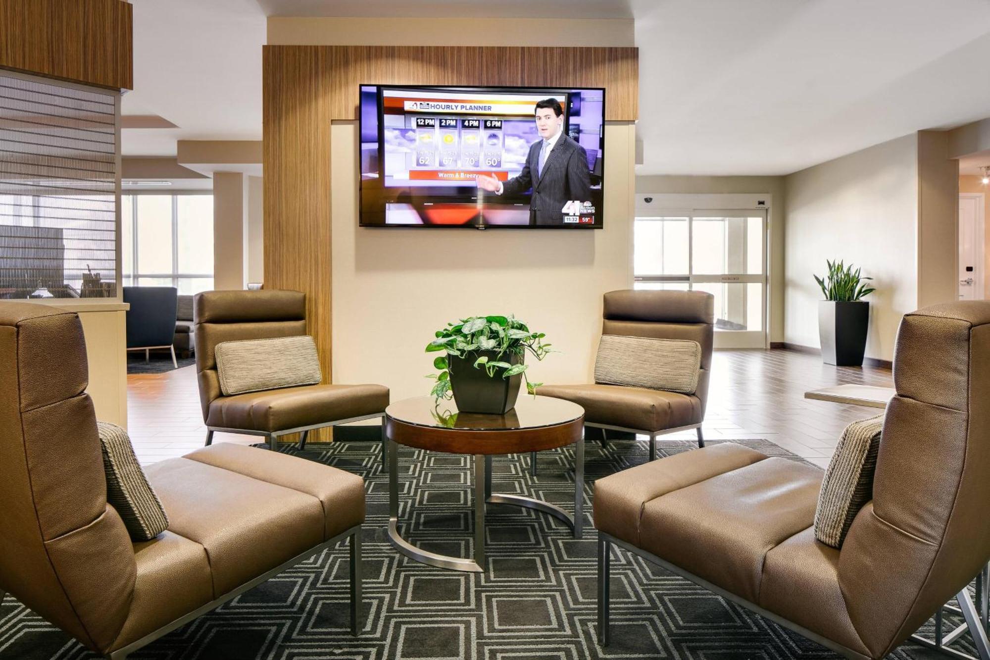 Towneplace Suites By Marriott Kansas City Airport Buitenkant foto