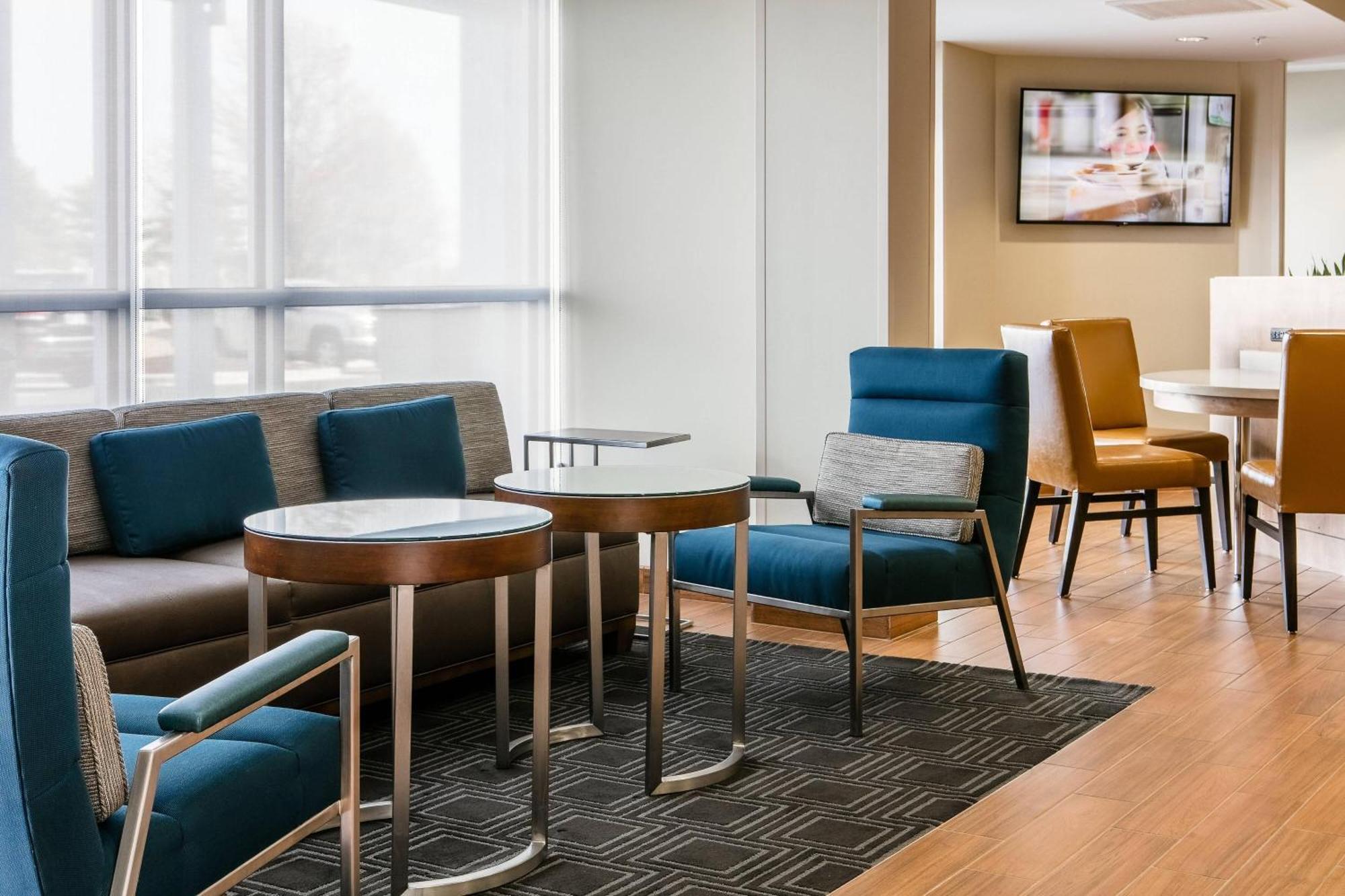 Towneplace Suites By Marriott Kansas City Airport Buitenkant foto