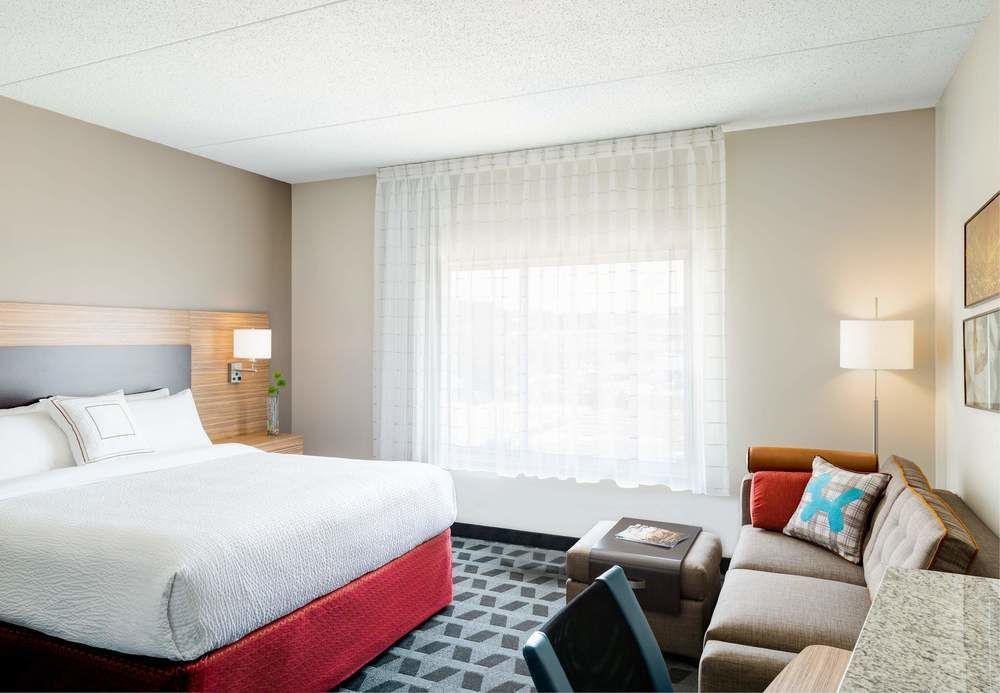 Towneplace Suites By Marriott Kansas City Airport Buitenkant foto