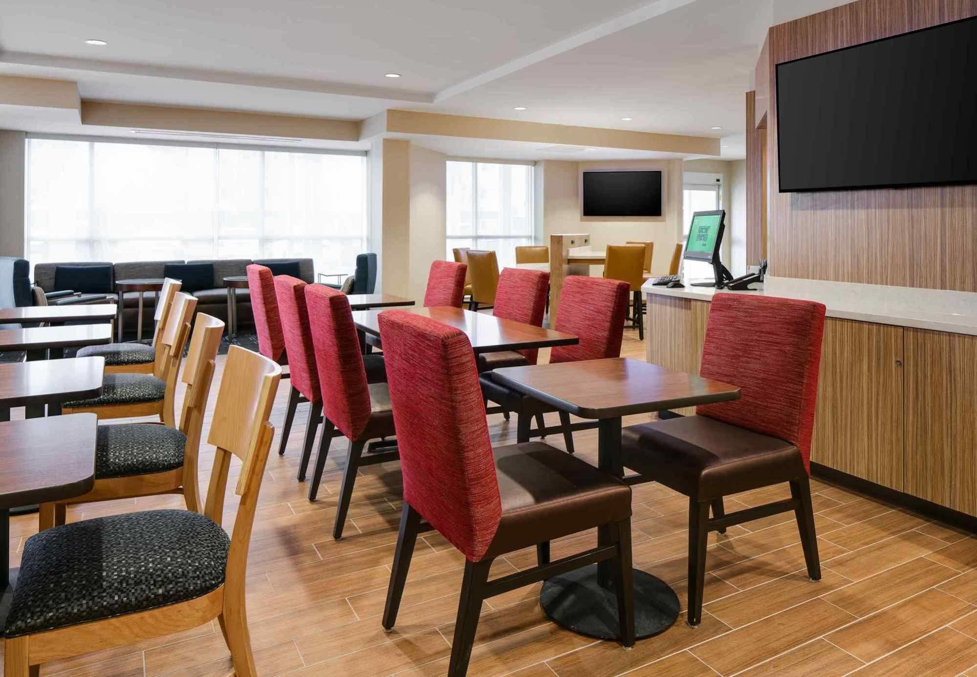Towneplace Suites By Marriott Kansas City Airport Buitenkant foto